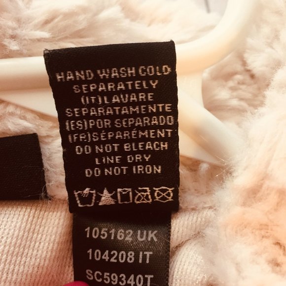 100% Polyester Light Cream Colour/Off White Faux Fur Shorty Jacket - Picture 7 of 7